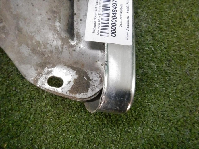 Насадка глушителя правая Mercedes E W213 (2016-2021)