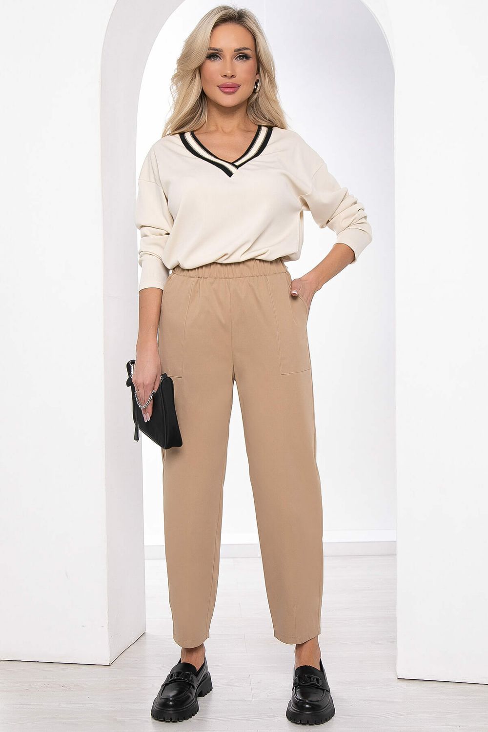 Брюки-бананы "Больше чем стиль" (беж) Б8433 LT Collection (Акция)