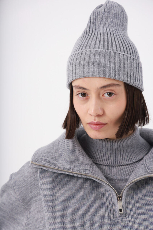 Капор вязаный, черный