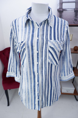 Блузка AVANTGARDE стильная 48 размер