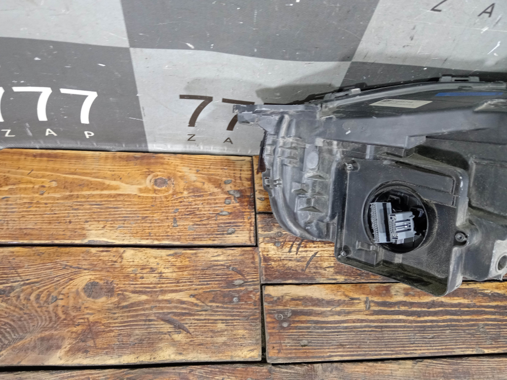 Фара правая Adaptive LED Volvo XC90 2 19-нв Б/У Оригинал 31655715
