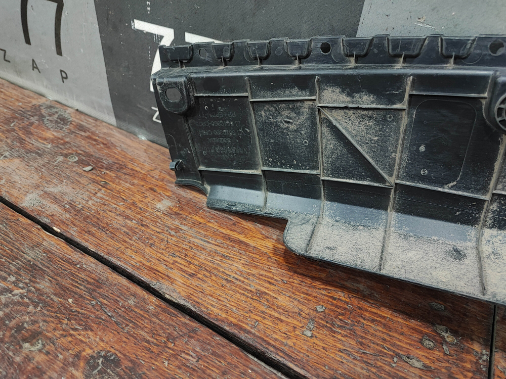 Пыльник подкапотного пространства Changan UNI-K 20-нв Б/У Оригинал CD569F2709080801