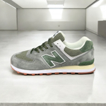 New Balance 574 • Green