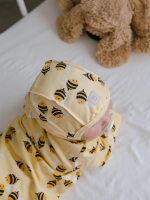 Утеплённый чепчик Mjölk Пчёлки