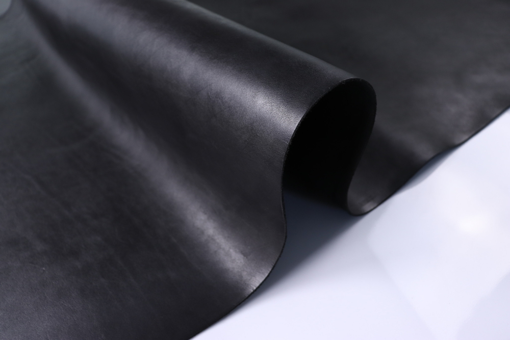 1,8-2,2 Юфть черная с отделкой ANTICA