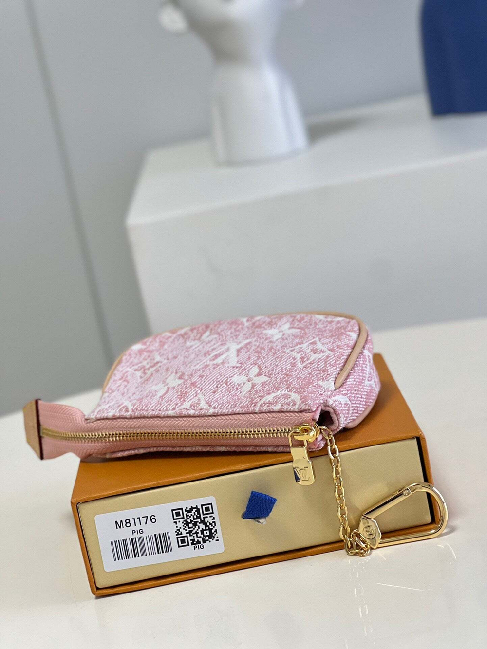 Louis Vuitton Micro Pochette Accessoires