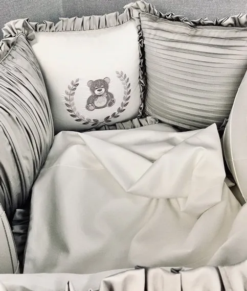 Комплект в кроватку Lollycottons Marele 17 предметов Серый Мишка