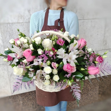 Авторская композиция в нежной гамме