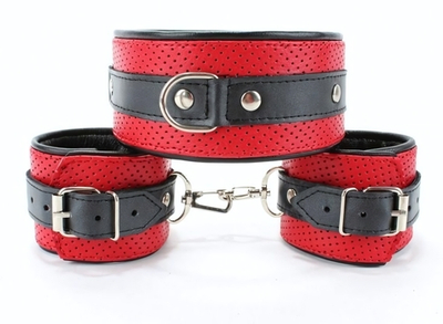 Красно-черная фиксация из перфорированной кожи (Цвет: красный с черным)