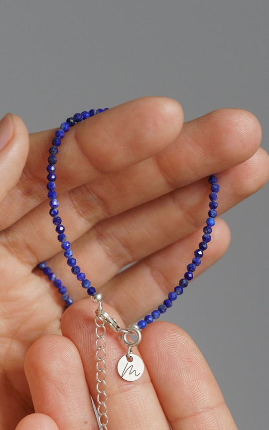 Браслет "Memo about wealth" из лазурита, на замочке серебро 925