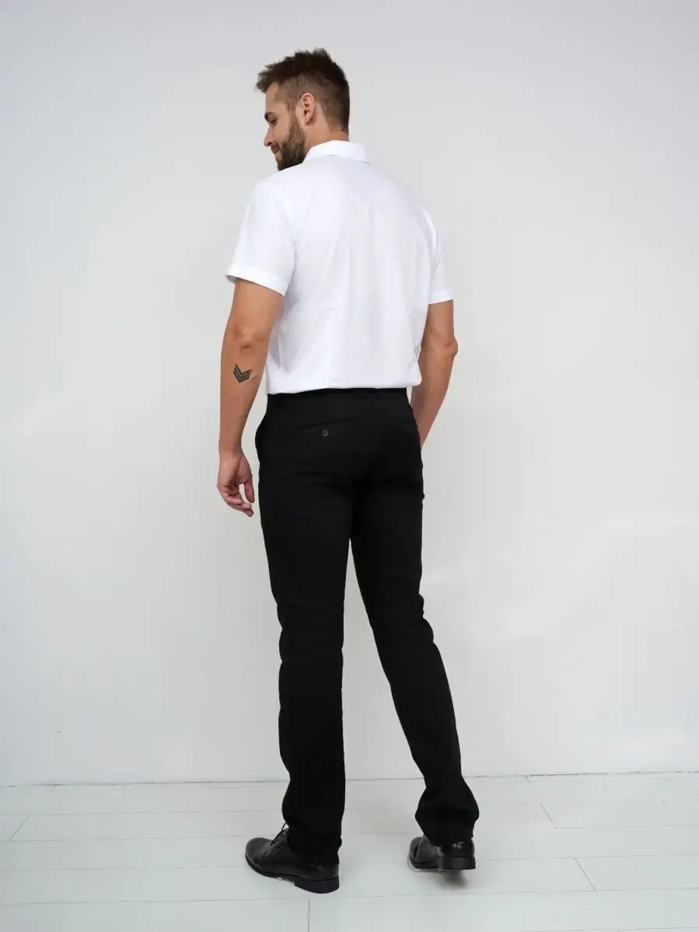 Рубашка приталенная с коротким рукавом