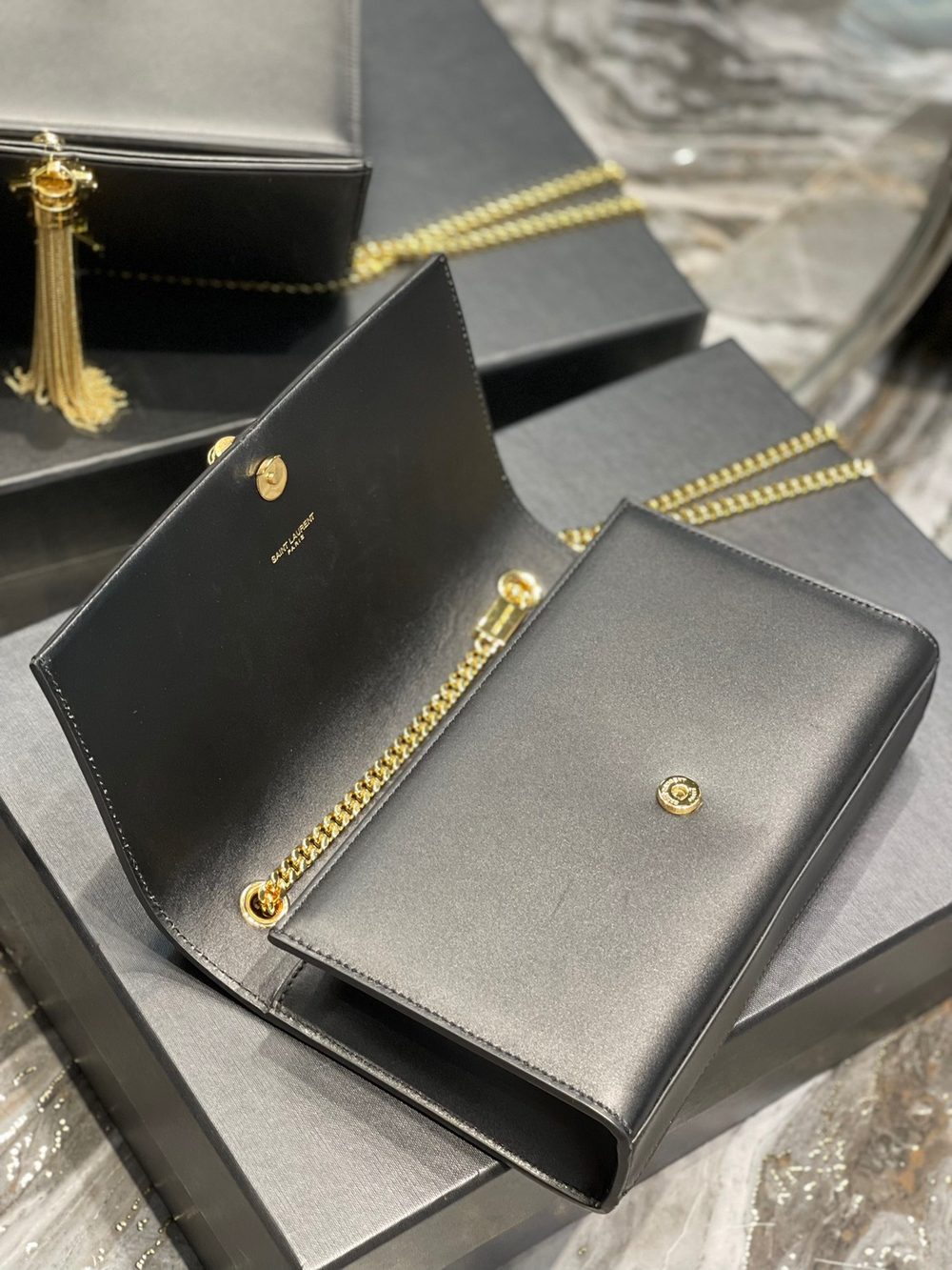 Saint Laurent Kate Medium Bag 24 cm