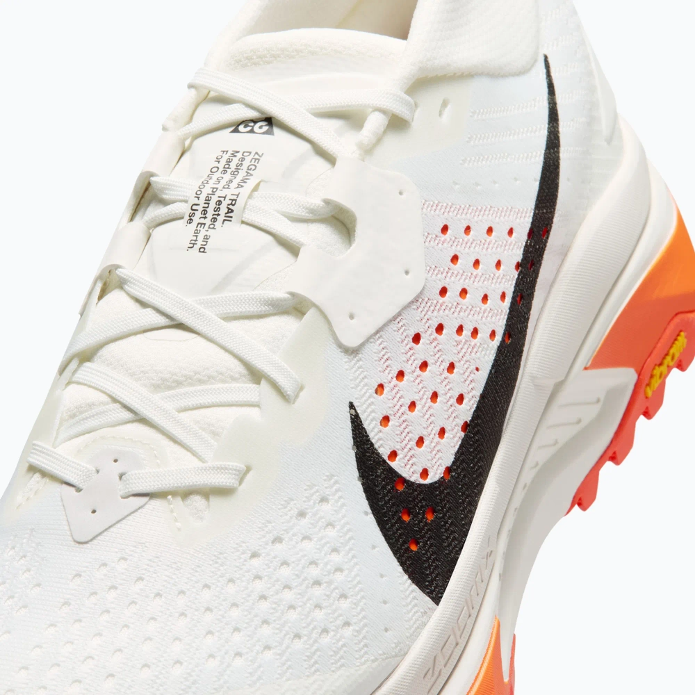 Кроссовки для бега Nike ACG Zegama summit white/phantom/safety orange/black
