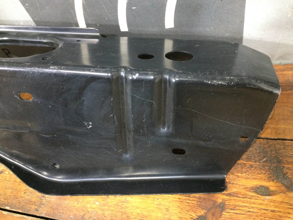 Элемент передней панели Suzuki Grand Vitara 2 (JT) 05-15 Новое Оригинал 5811077K01