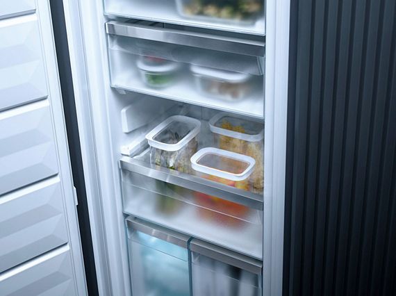 Морозильник Miele FNS 7774 D