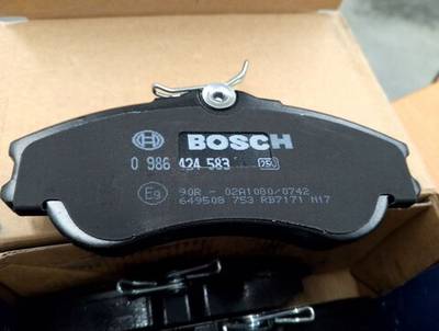Колодки тормозные дисковые Bosch