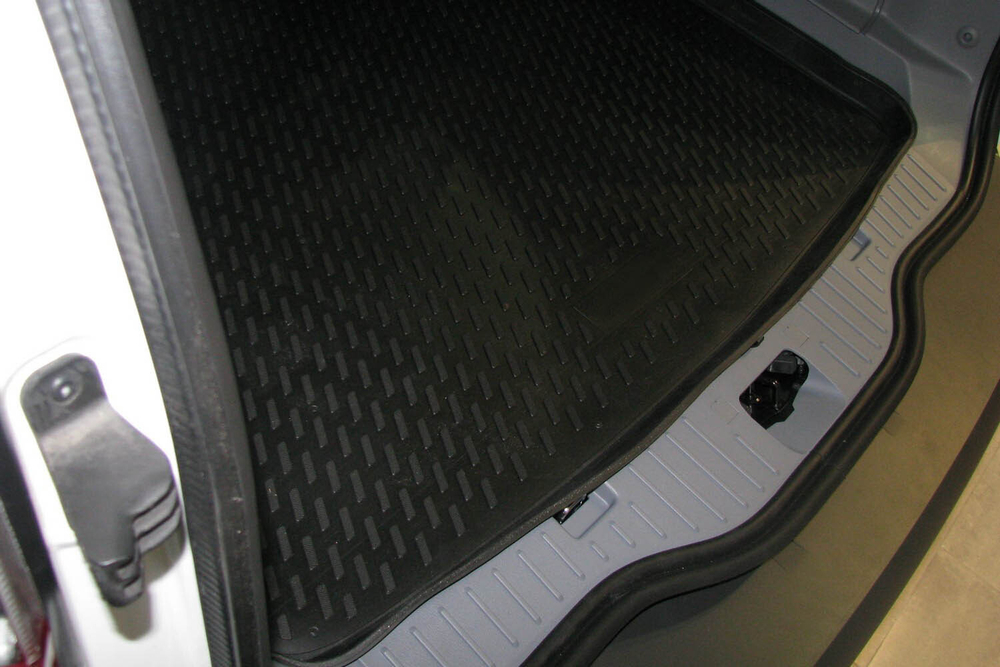 Коврик в багажник для NISSAN Qashqai+2 2008-2014, кроссовер (полиуретан) арт.NLC.36.24.G13