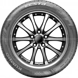 Kumho Ecsta HS51 215/45 R16 86H