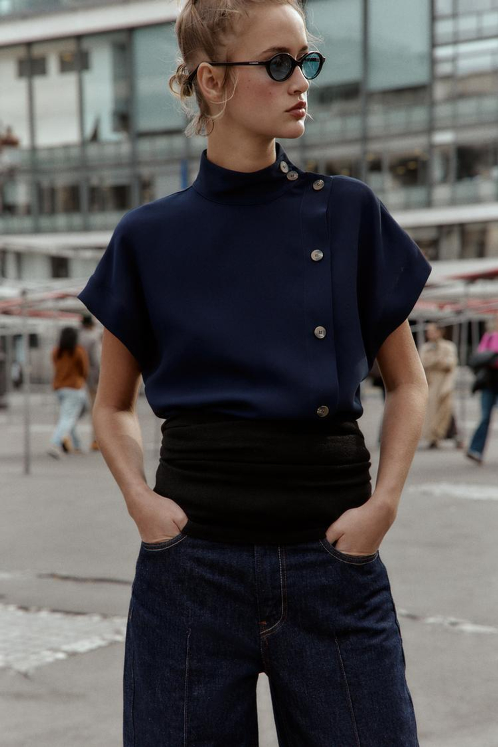 ZARA РУБАШКА С КОНТРАСТНЫМИ ПУГОВИЦАМИ, МОРСКОЙ СИНИЙ