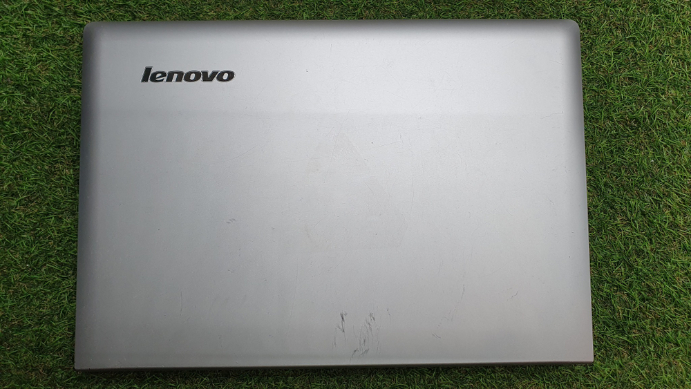 Ноутбук Lenovo i5/6 Gb/840M 2 ГБ