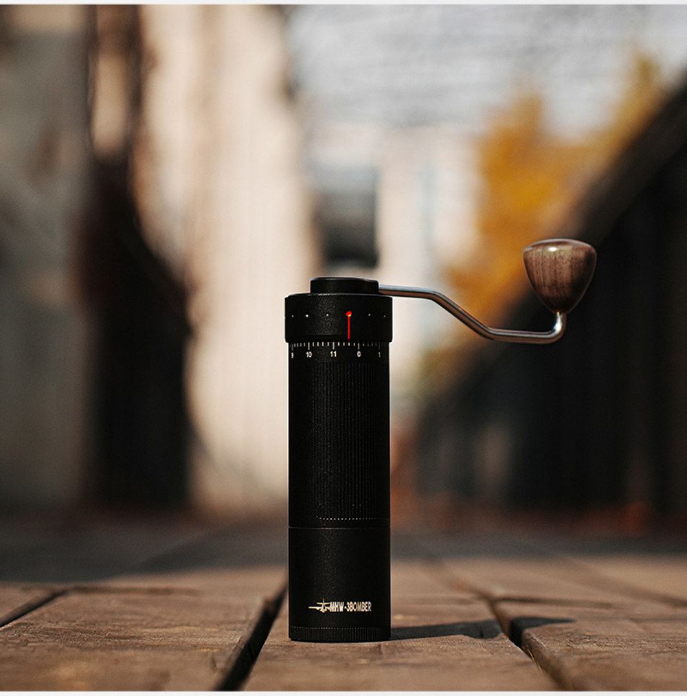 Ручная кофемолка MHW-3BOMBER Blade R3