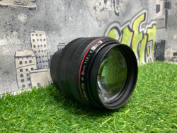 Canon EF 85mm 1.2L II USM