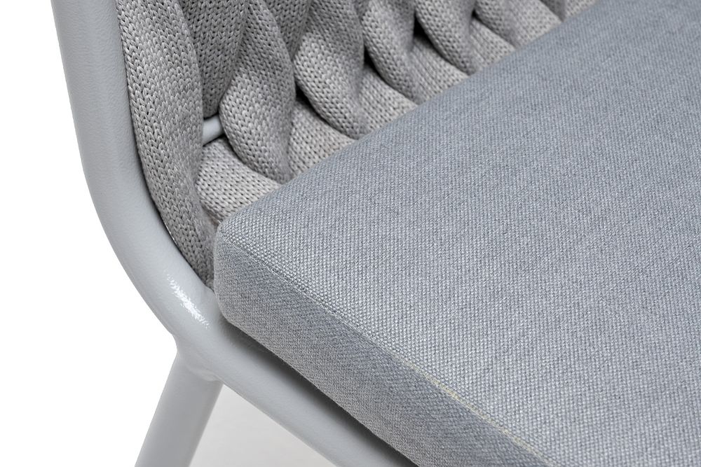 "Монако" стул плетеный из роупа, каркас алюминий светло-серый (RAL7035) муар, роуп светло-серый 40 мм, ткань светло-серая