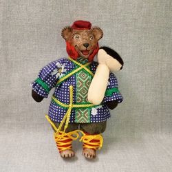 Ёлочная игрушка Медведь в колпаке с грибом