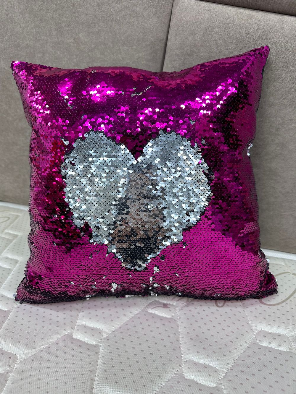 Подушка Декор ПАЙЕТКИ