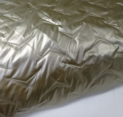 Стежка (курточная/термостежка/под "кожу"). Принт- Галочка, золото, 1,12 м.