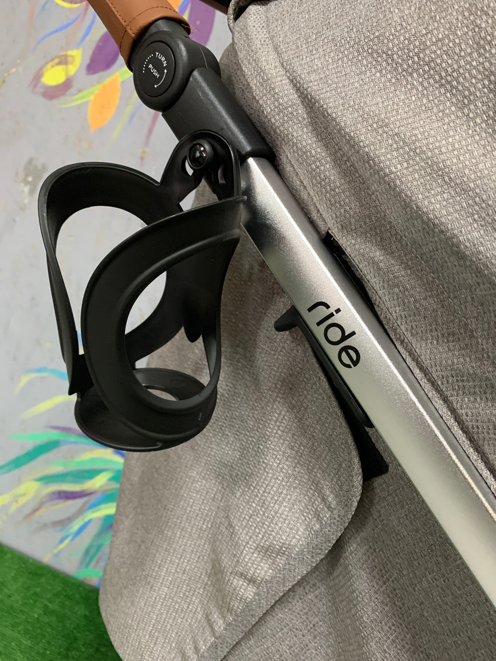 Коляска детская MOWBaby "RIDE" RA088 Silver Beige