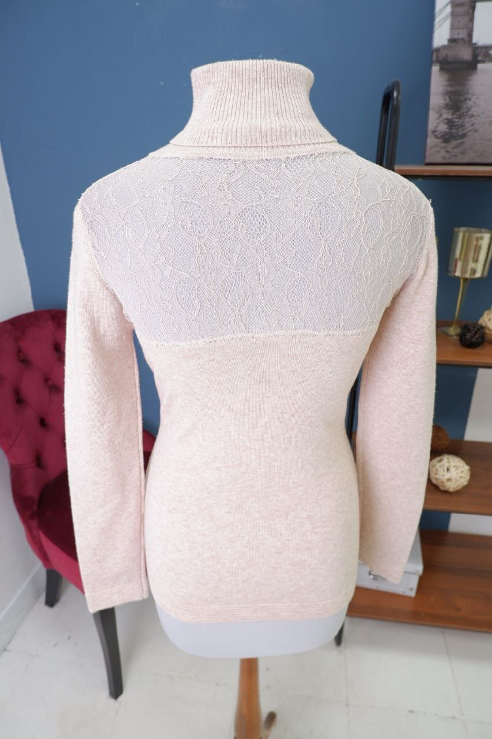 Джемпер светлый 44 размер