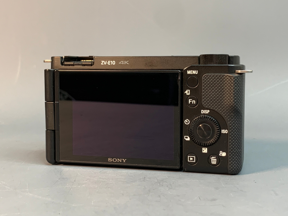 Sony ZV-E10 16-50mm f/3,5-5,6 OSS 500 кадров