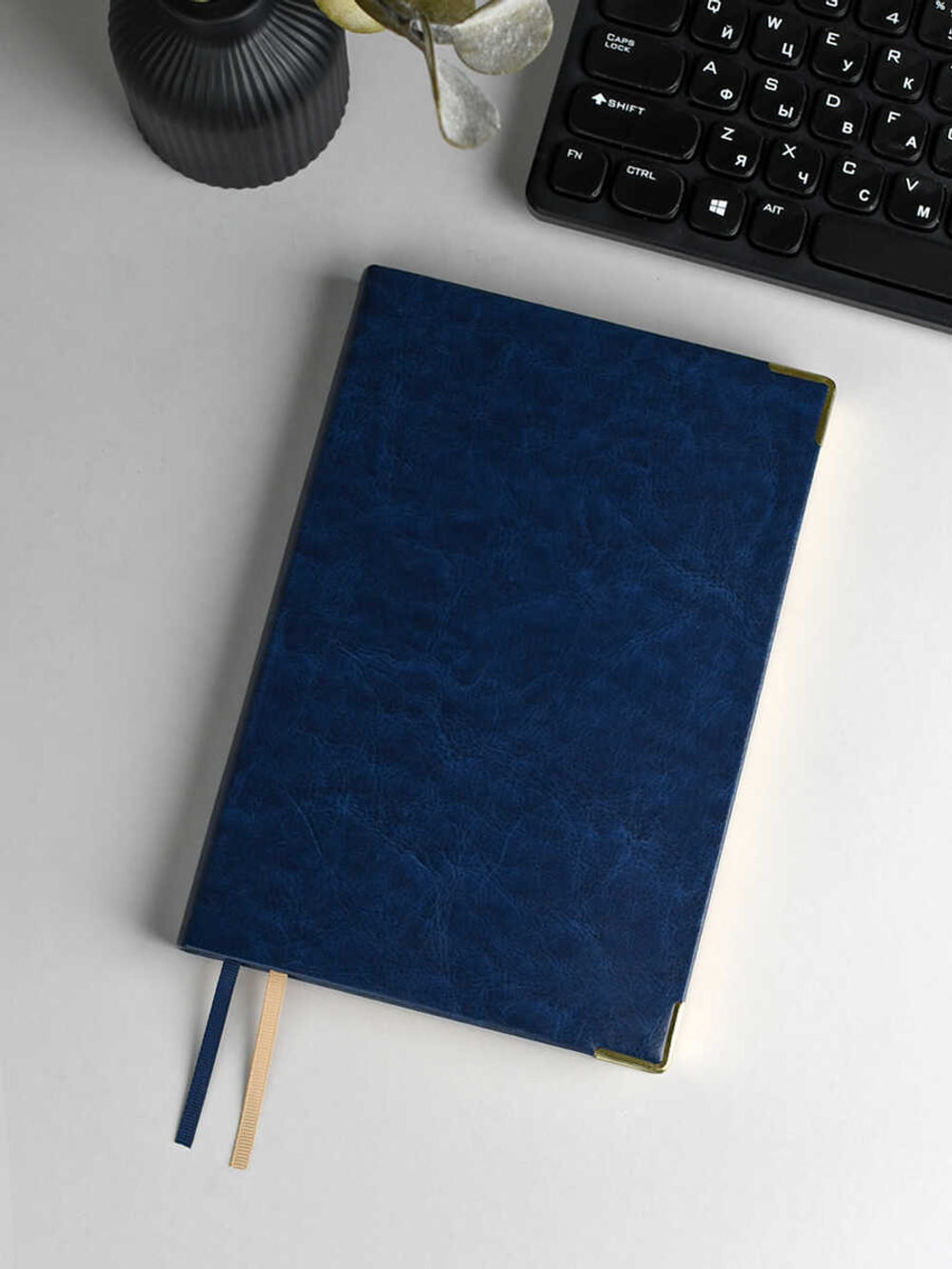 Ежедневник недатированный ESCALADA, #ДУМАЙ КАК МИЛЛИАРДЕР, А5, 160 л., арт. 70649/ 15 САРИФ СИНИЙ (кожзам: 146х211 мм, интегральный переплёт, материал обложки: искусственная кожа "Сариф"; способ крепления блока: ниткошвейный; декор: металлические уго