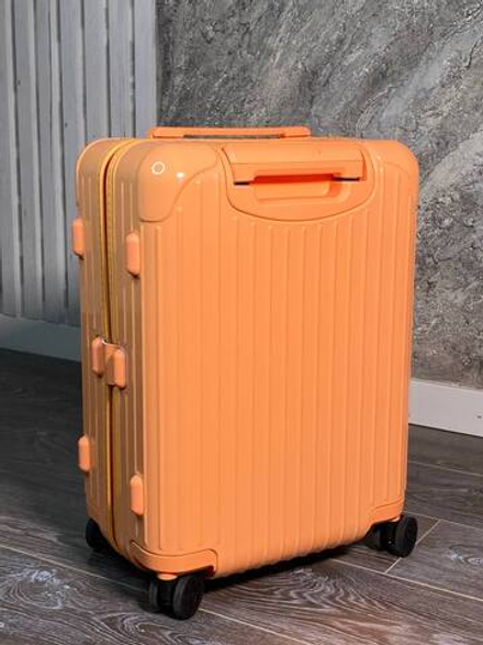 Чемодан Rimowa