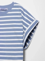 Голубой костюм для девочки на весну