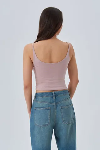 Майка на бретелях из хлопка дымчато-розового цвета