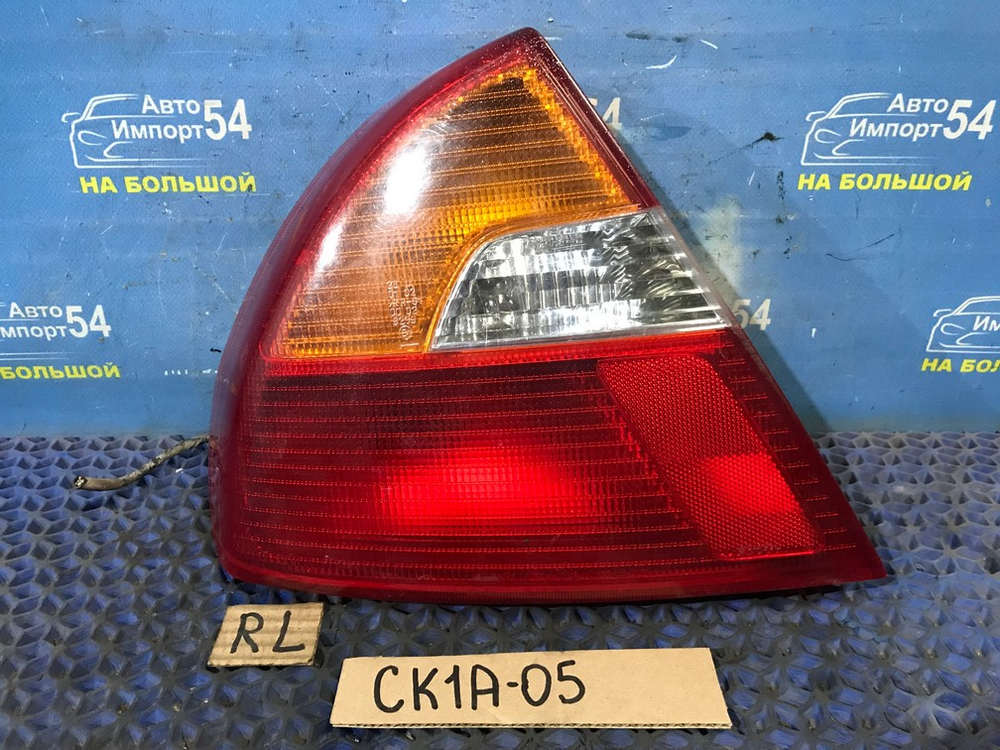 Стоп левый MITSUBISHI LANCER 1998