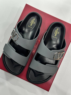 Сандалии Valentino