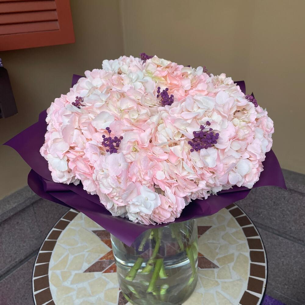 Букет гортензий «Черничный смузи гранд»