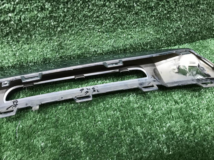 Молдинг перед. бампера Mercedes GLS x167 19-24 AMG