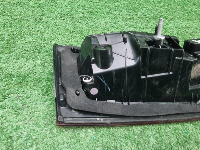 Фонарь правый внутренний Mercedes GLE c167 (23-нв)