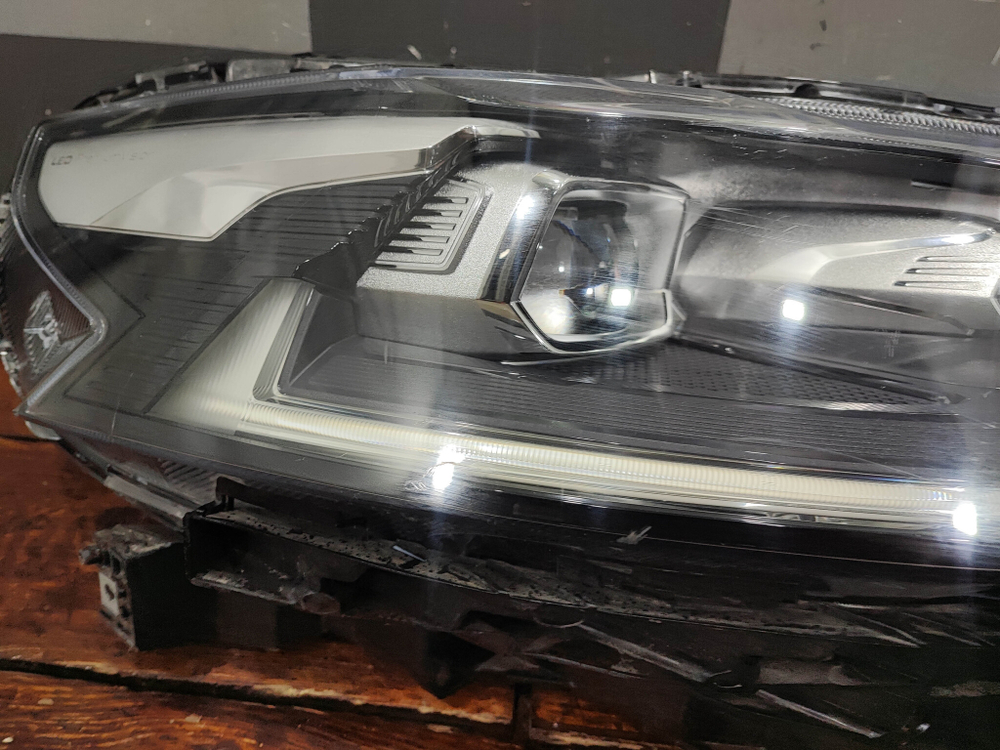 Фара правая LED Haval F7 1 19-24 Б/У Оригинал 4121103XKQ00A