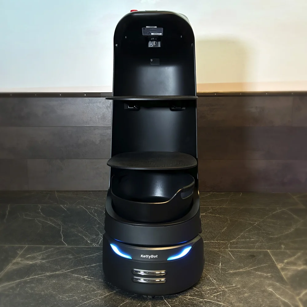 Робот промоутер PUDU «KettyBot»