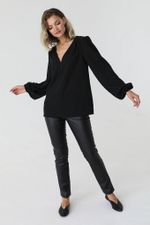 Блузка с глубоким вырезом, 02.019.10.304 Look Like Cat (Акция)