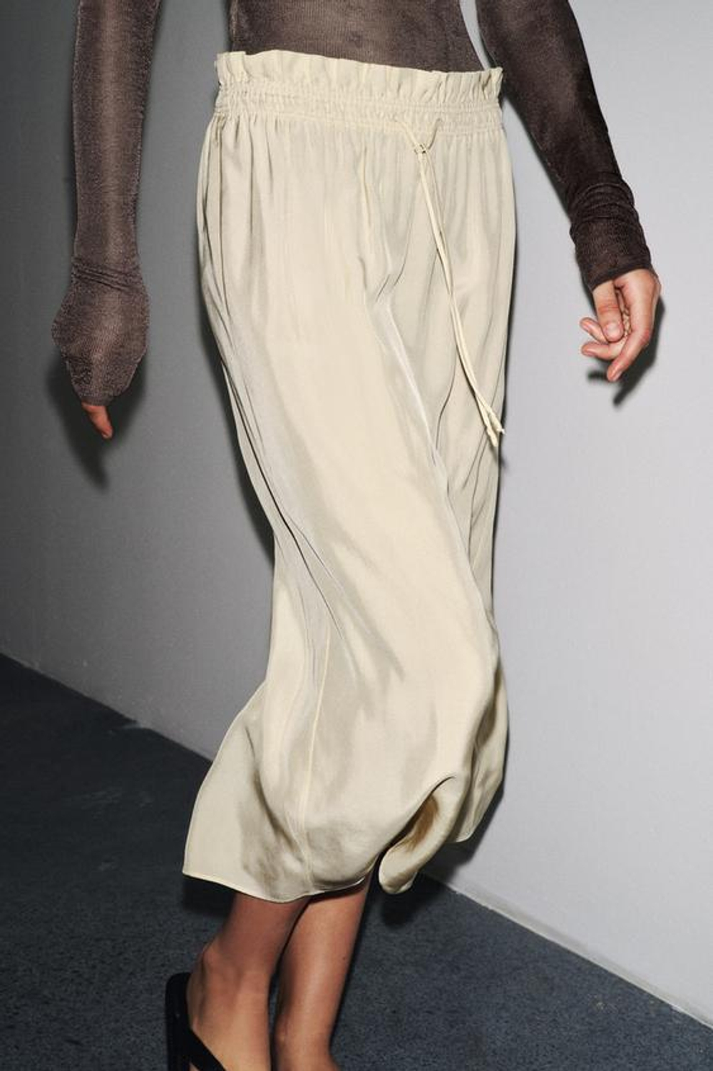 ZARA ЮБКА МИДИ НА ШНУРКЕ — ZW COLLECTION, СВЕТЛО-БЕЖЕВЫЙ