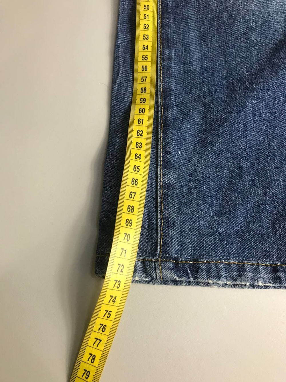 Джинсы Wrangler в классическом цвете, визуально 42 размер