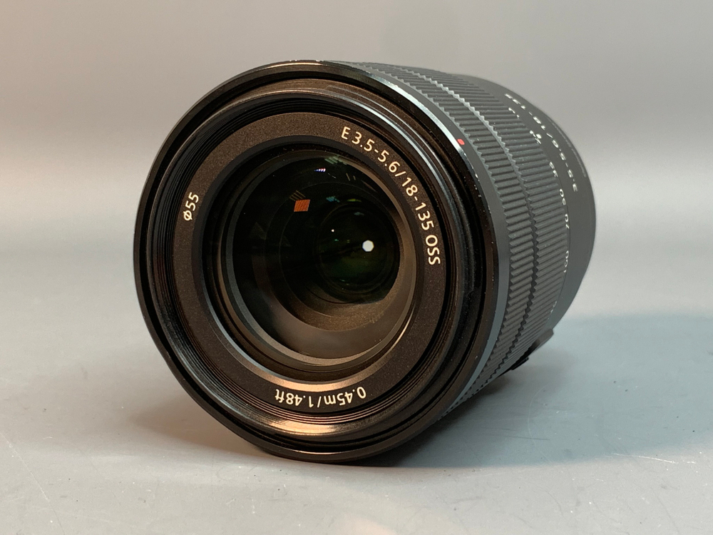 Sony E 18-135mm F3.5-5.6 OSS