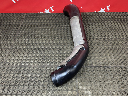 Патрубок воздушного фильтра