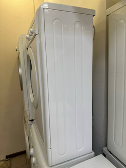 Стиральная машина Indesit IWUD4105 Б/У фронтальная 4 кг до 1000 об/мин